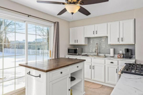GLEN LIVING a family 3 BD in Central Peoria